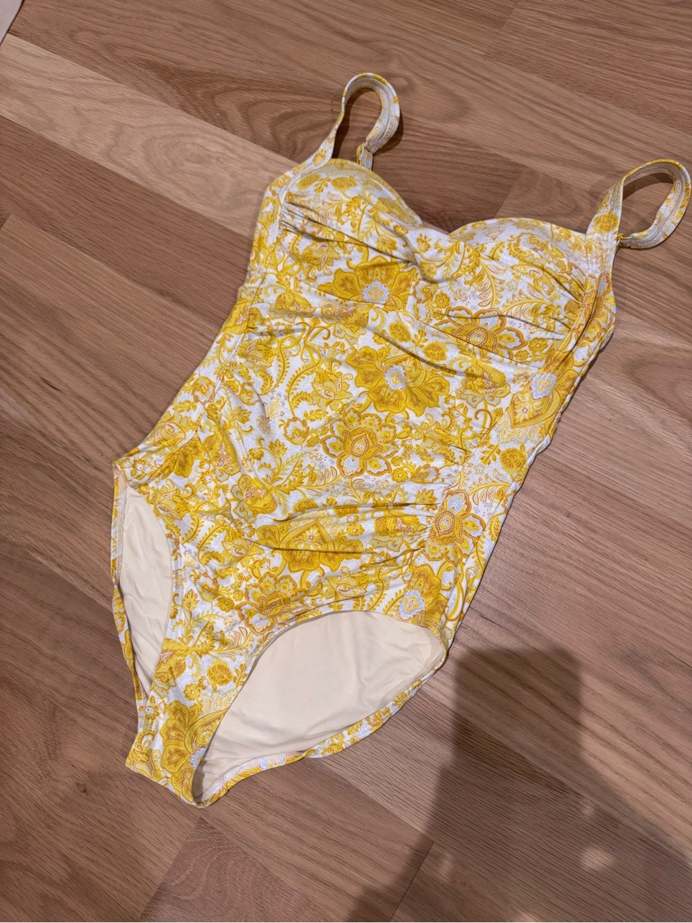 Yellow and white barocco printed One-Piece Swimsuit with Supportive Cups